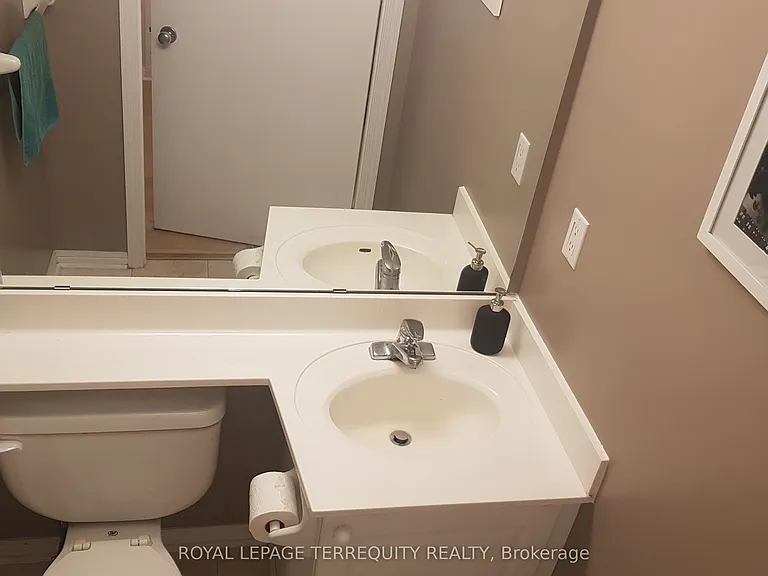 139 Merton St #1046 — Photo 8