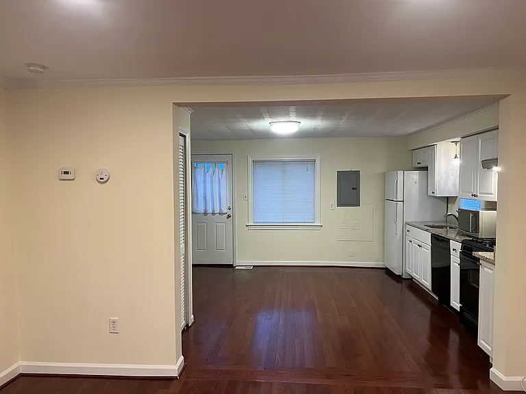 29351 Herbert St — Photo 6