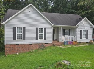 5716 Glenhill Ct, Charlotte, NC 28208
