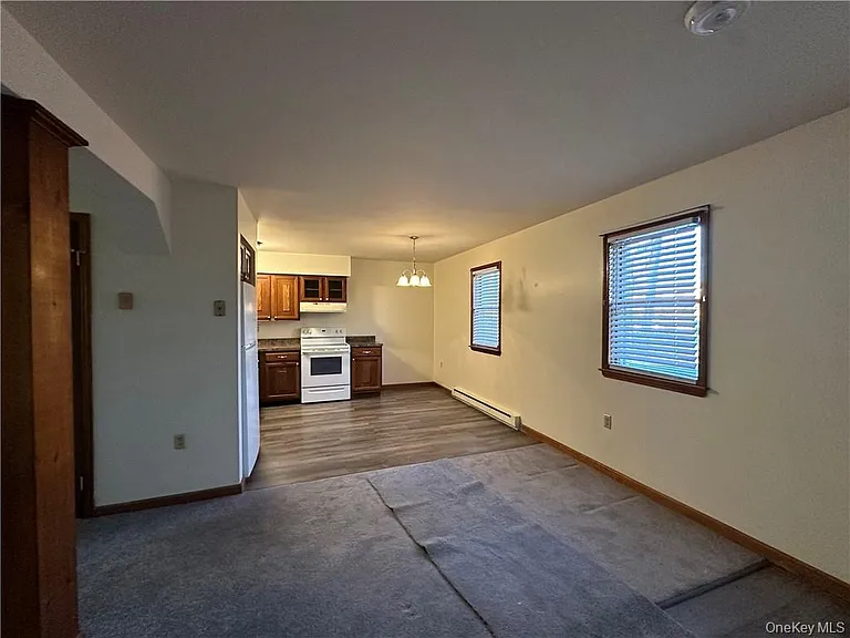 15 Kelly Ln #E — Photo 8