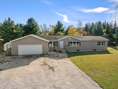 W7435 County Road V, Cascade, WI, 53011