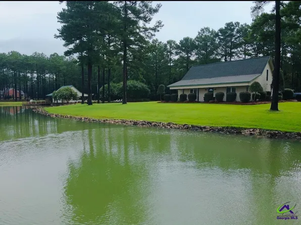 85 Antioch Church Rd, Hawkinsville, GA 31036