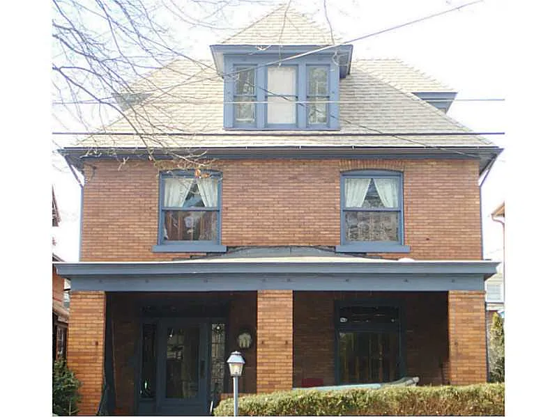 1105 Highland St photo 1