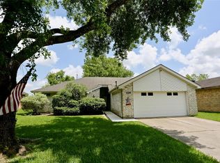 15111 Silverman St, Webster, TX 77598