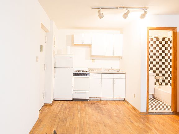 5th image of 329 E 17th St #1B