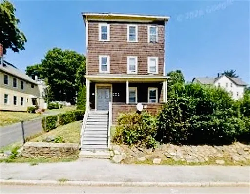 211 Vernon St #3 — Photo 2