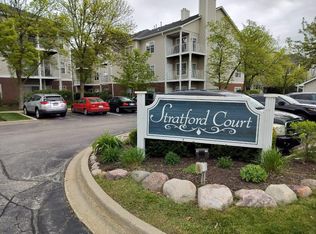 3243 Stratford Ct Unit 2E, Lake Bluff, IL 60044