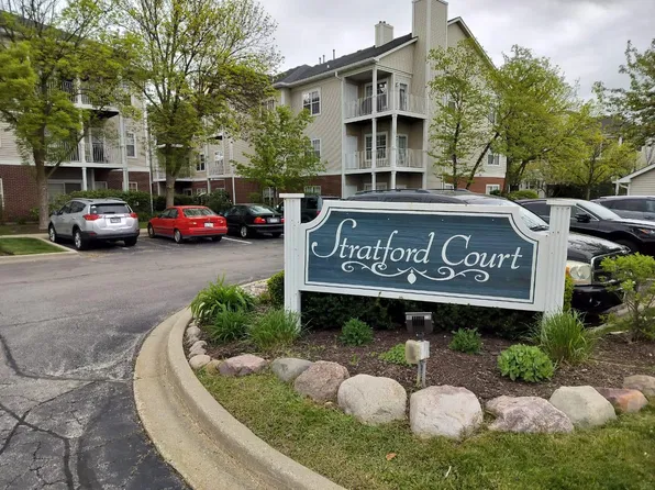 3243 Stratford Ct Unit 2E, Lake Bluff, IL 60044