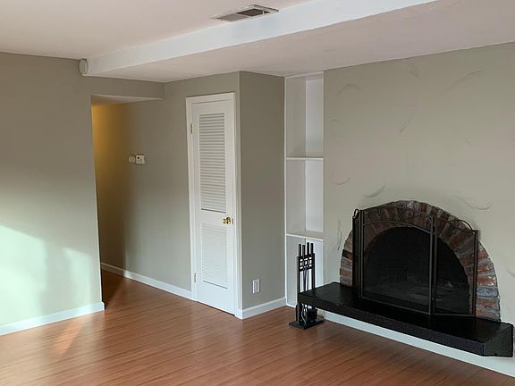 5th image of 2307 P St Unit X