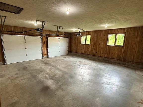4th image of 1300 Old Farm Rd