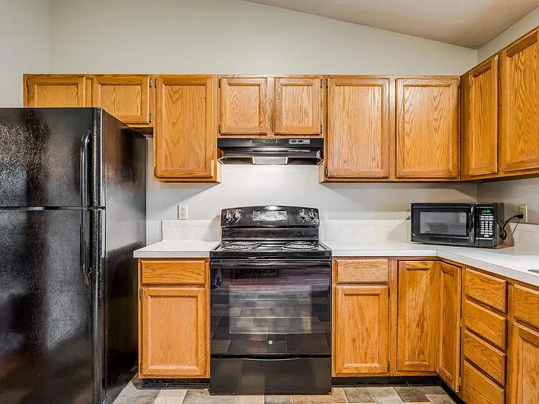 11941 W Rolling Hills Dr — Photo 7