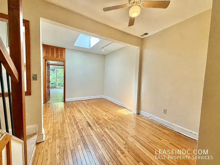 425 5th St SE — Photo 13