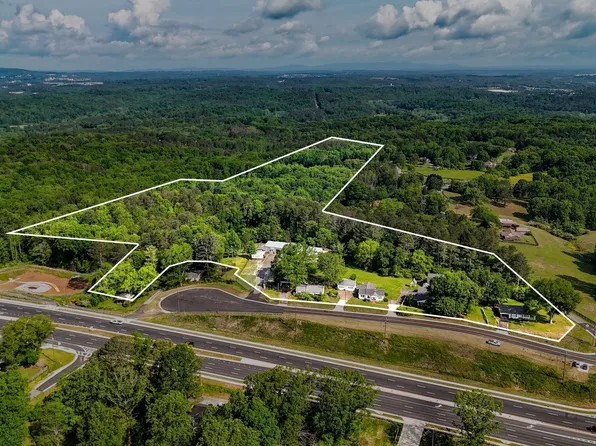 125 Old Cumming Dr, Canton, GA 30115