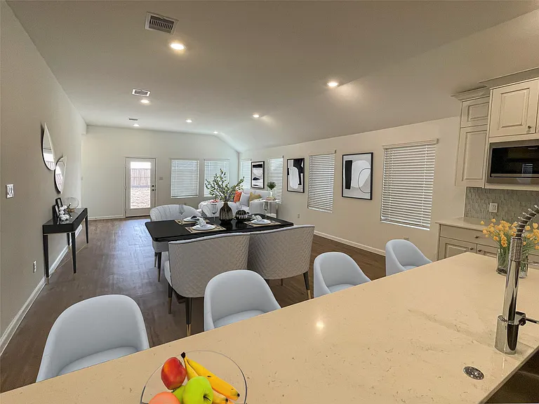 30327 Centipede Grove Ln — Photo 8