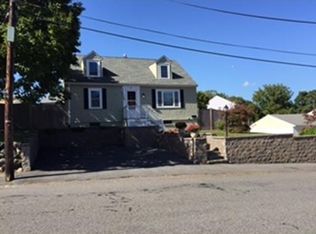 46 Highland St, Peabody, MA 01960