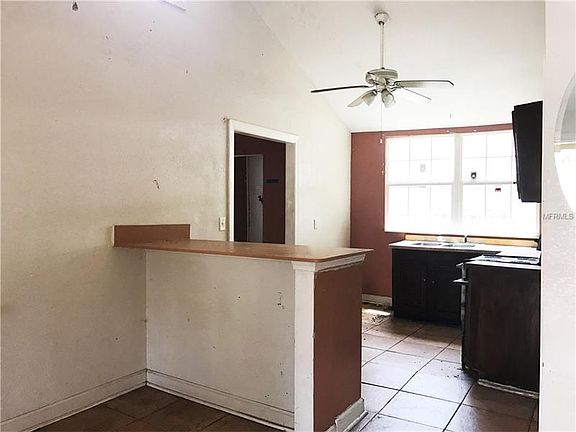 3rd image of 2511 N Avenida Republica De Cuba
