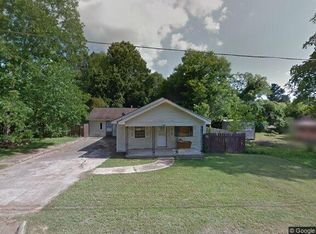 215 Pine St, Camden, AR 71701