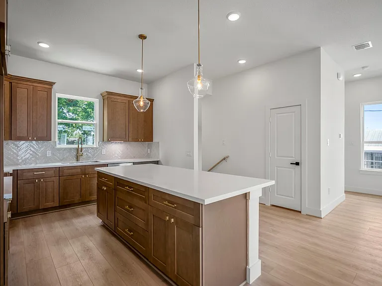 1226 E 23rd St — Photo 11