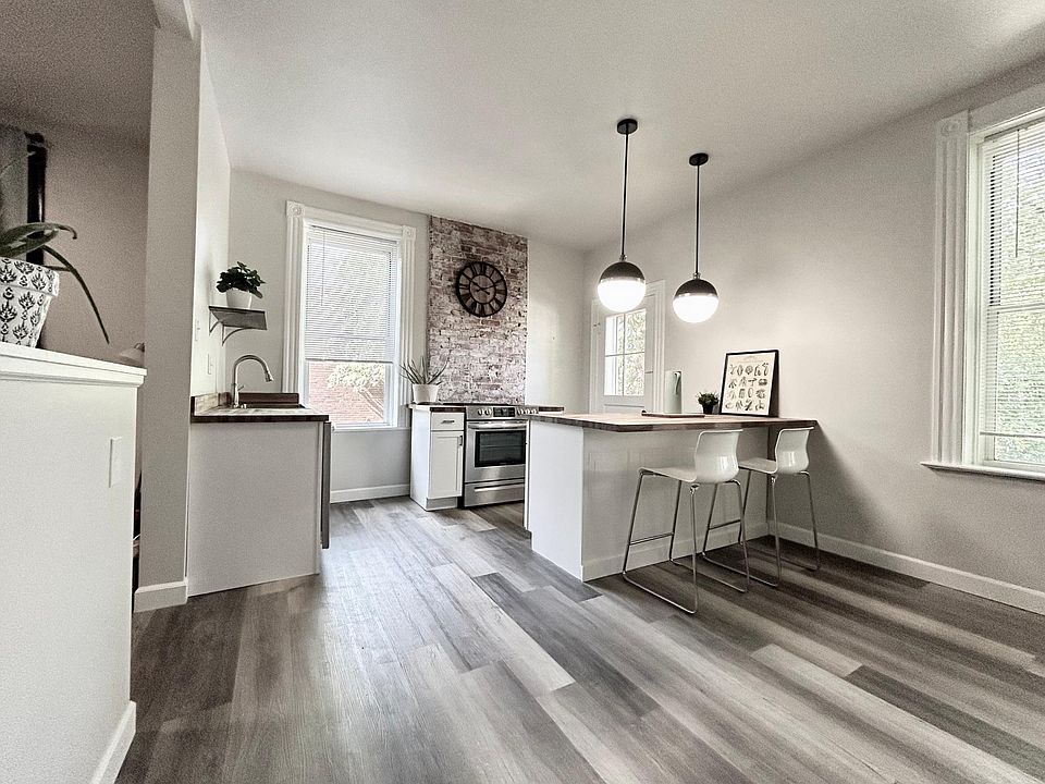 1st image of 3251 Texas Ave #2F