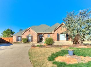 1700 Strayfox Xing, Edmond, OK 73012