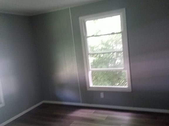 5th image of 1539 E Delavan St
