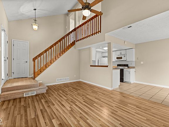 3rd image of 3025 Arrow Wood Ln
