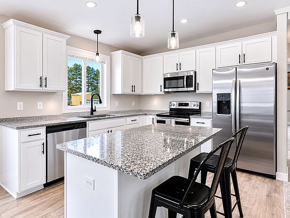 2nd image of 35341 Hastings St NE