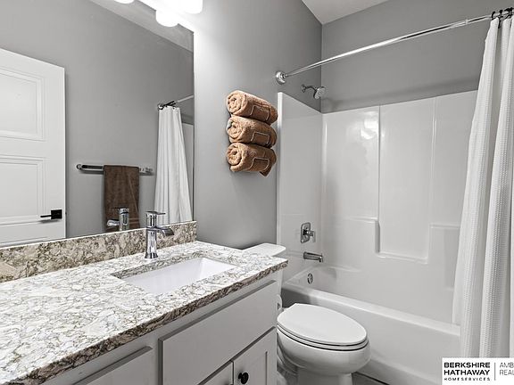 5th image of 10105 S 180th Avenue Cir