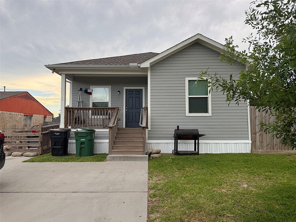 1st image of 542 Coolwood Dr