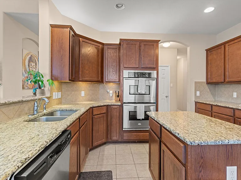 4007 Bluestone Ln — Photo 13