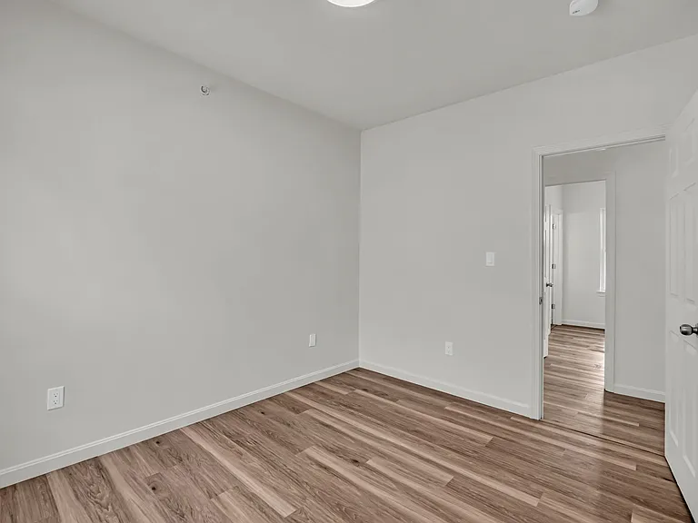12 Alpine St #3 — Photo 21