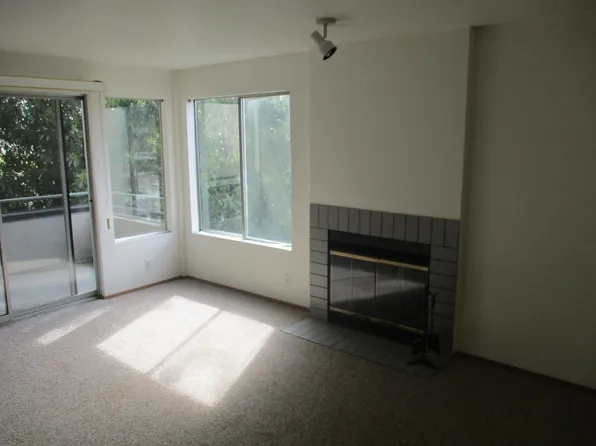2829 NW 56th St, Seattle, WA
