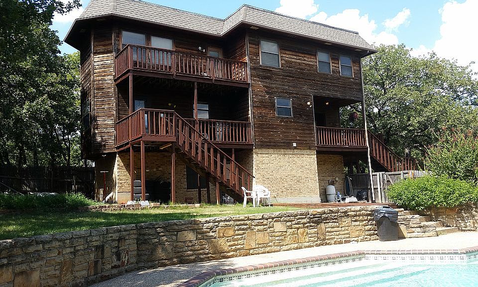 1st image of 3427 Shady Oaks Dr