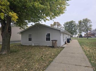 205 N 3rd St, Jefferson, SD 57038
