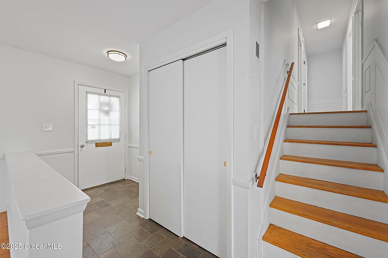 2nd image of 117 Acorn Drive