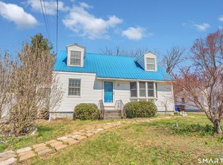 1 King Court, Enfield, CT 06082