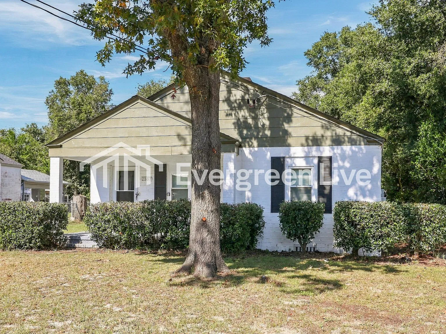 3 bed, 1.0 bath, 948 sqft, $1,145 — Photo 2