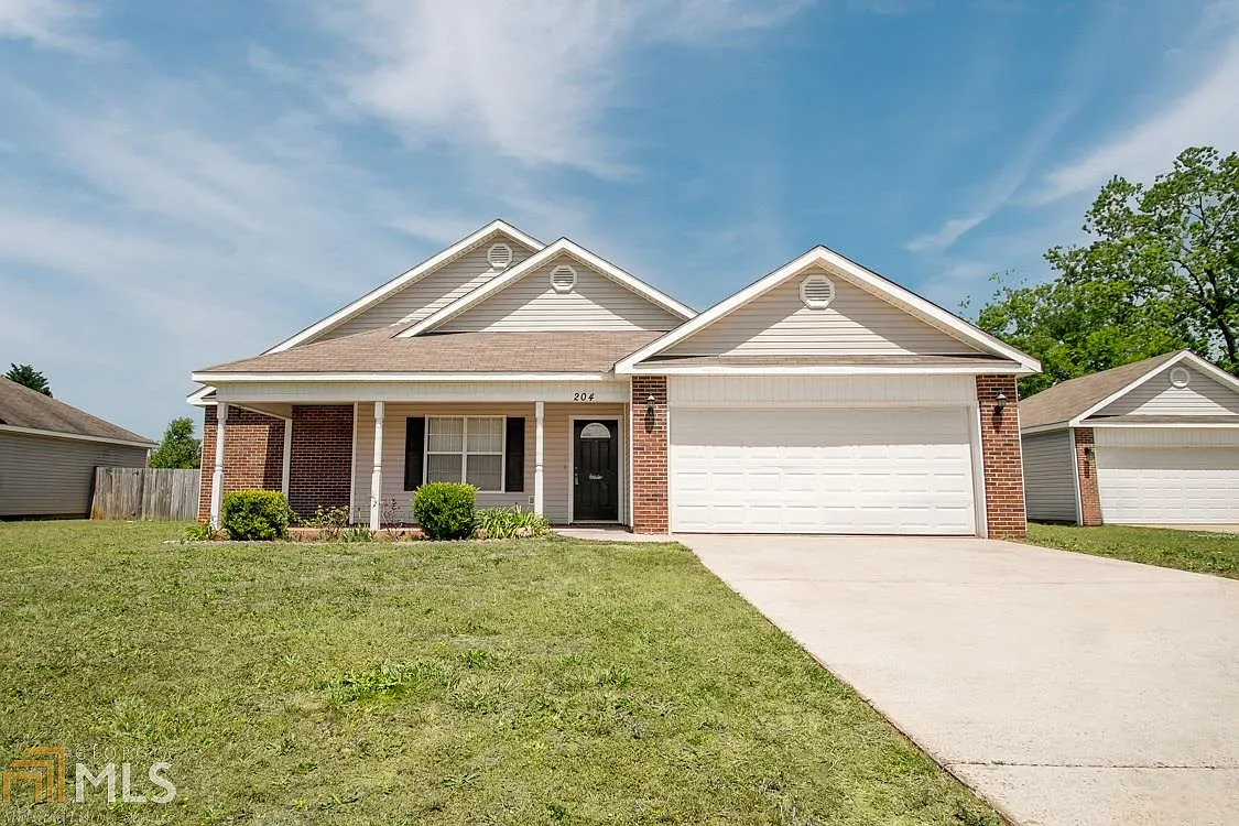 204 Canterfield Dr photo 1