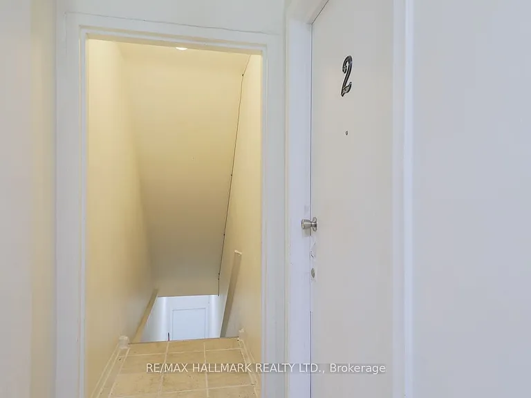 2844 Danforth Ave #2 — Photo 3