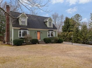 2 Fox Run Dr, Clinton, MA 01510