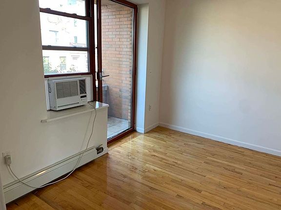 3rd image of 190 E 7th St APT 406