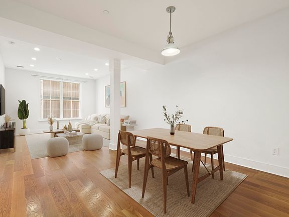 5th image of 25 Lexington Ave #304