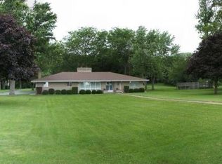 514 S Main St, Hebron, IN 46341