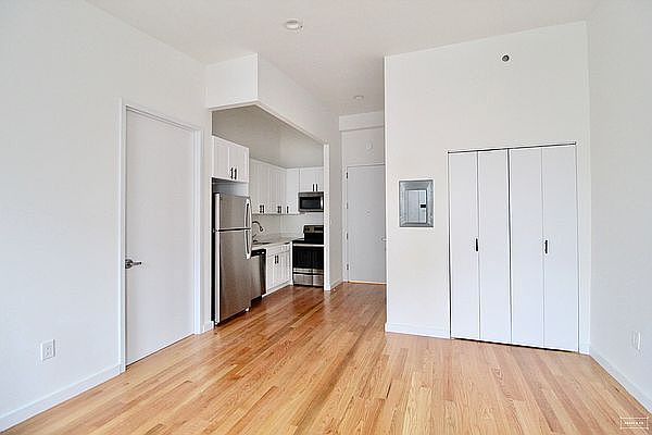 1st image of 431 Knickerbocker Ave #3