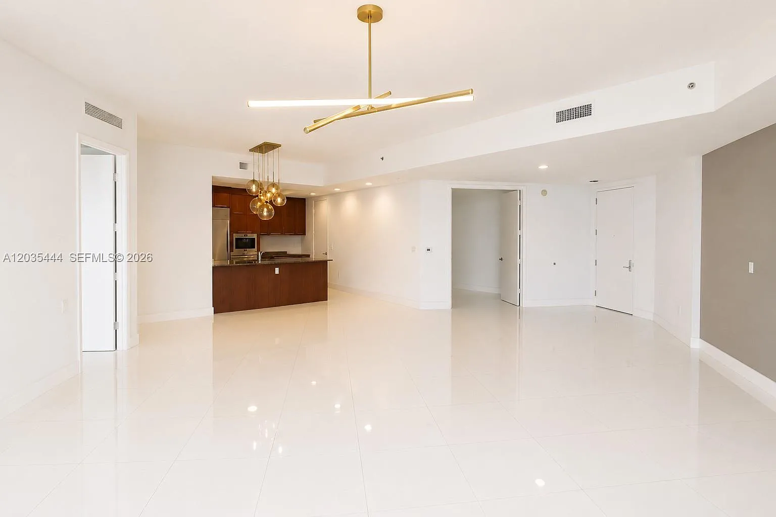 Tdr Tower Ii Condo — Photo 4