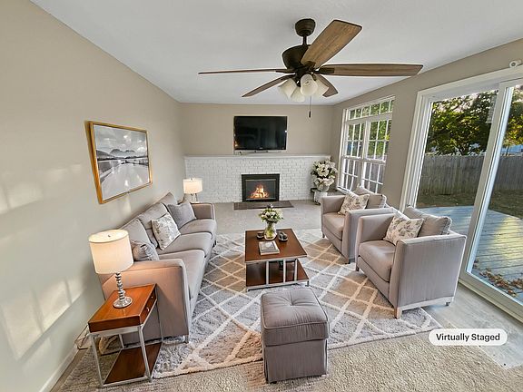 2nd image of 1303 Hilton Dr
