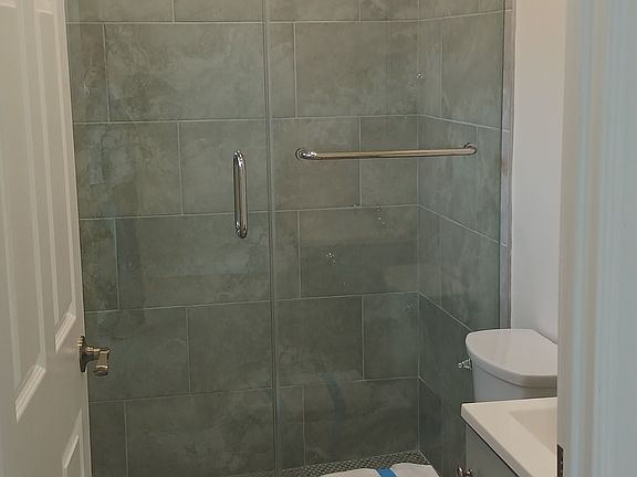 5th image of 6721 Tyrone Ave #C
