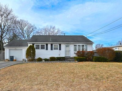 37 Morning Drive, Centereach, NY, 11720
