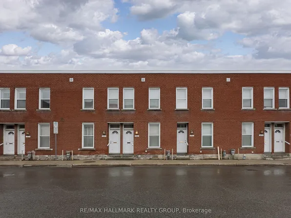 230 Cumberland St, Ottawa, ON K1N 7H5