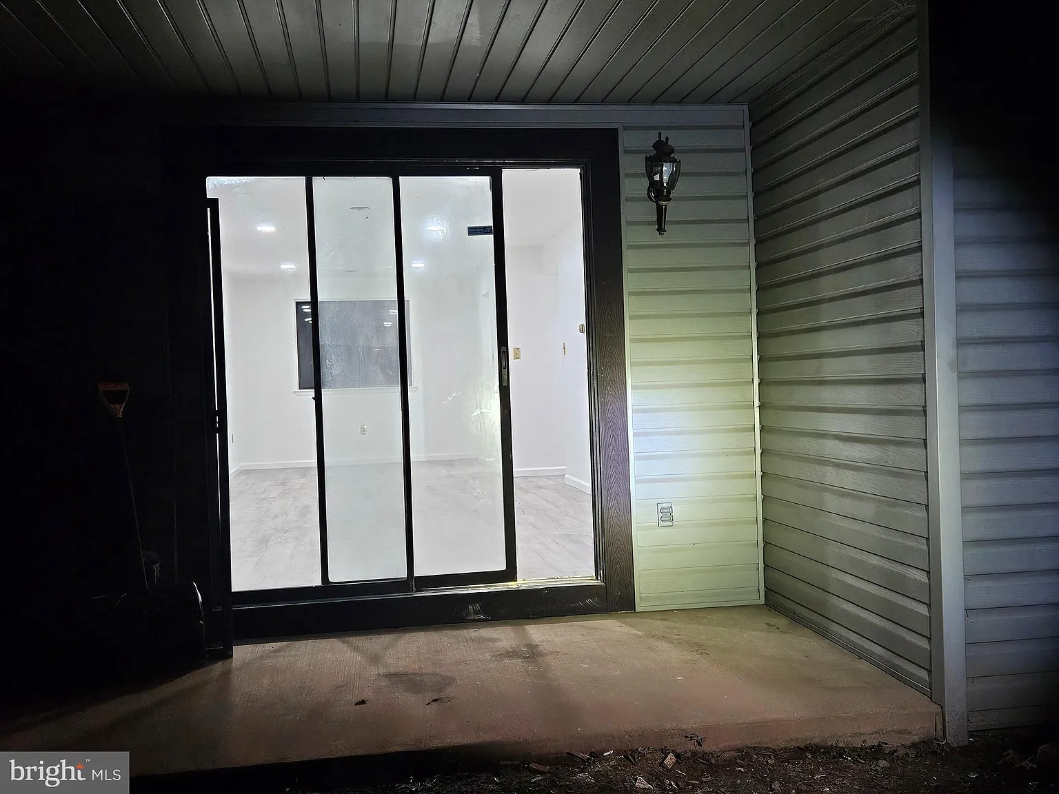 2 bed, 1161 sqft, $2,200 — Photo 4
